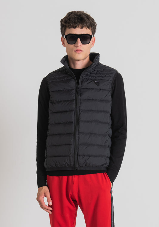 Abrigo Sin Mangas Slim Fit