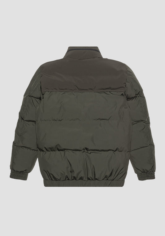 Abrigo Regular Fit En Techno Fabric