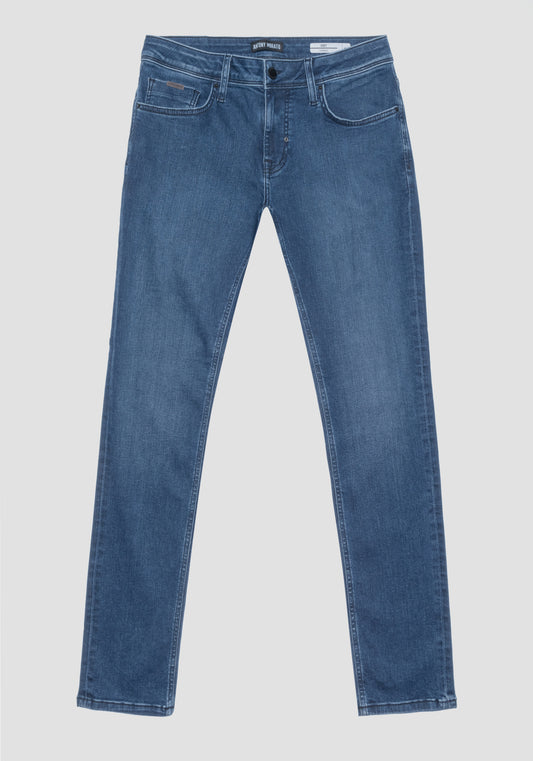 Jeans Ozzy Tapered Fit In Power