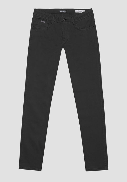 Jeans Tapered Ozzy In Power St