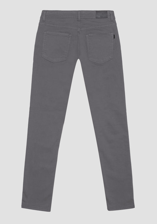 Jeans Tapered Ozzy In Power St