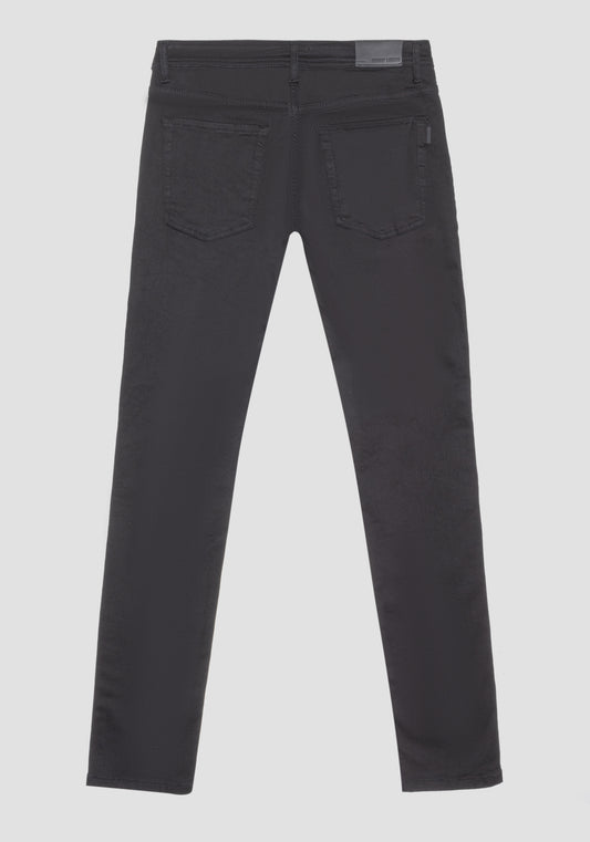 Jeans Ozzy Tapered Fit In Black