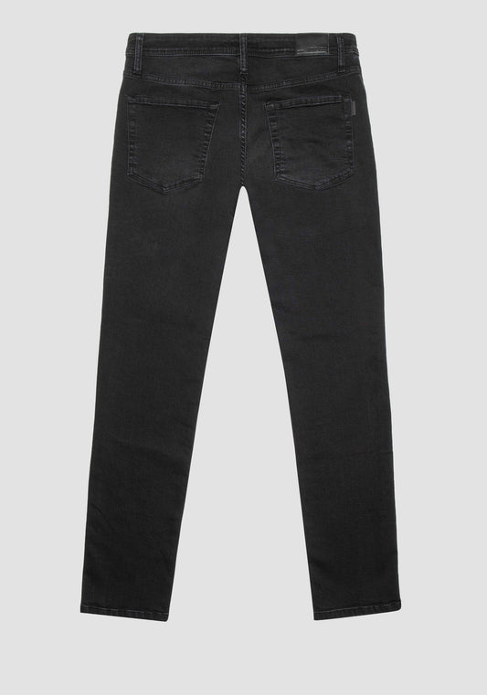Jeans Ozzy Tapered Fit En Icon