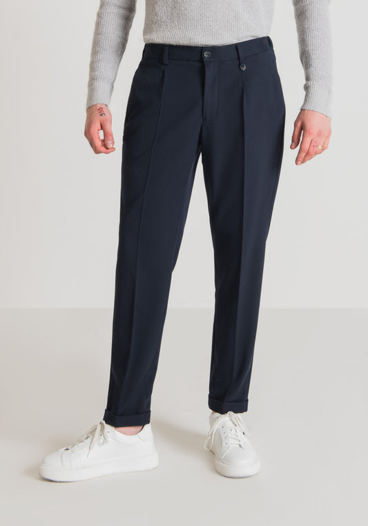 Pantalón Gustaf Carrot Fit