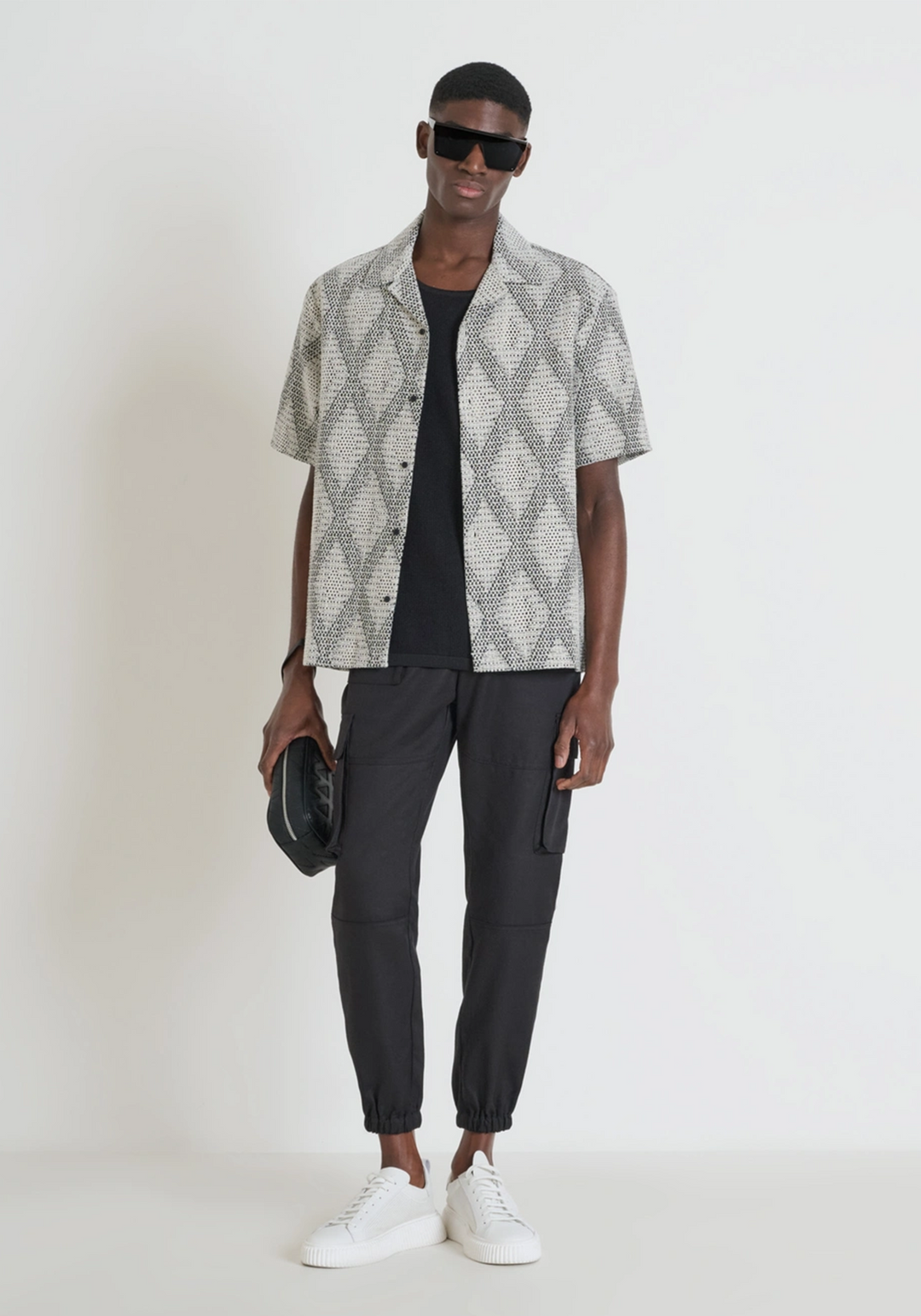 LOOK 12