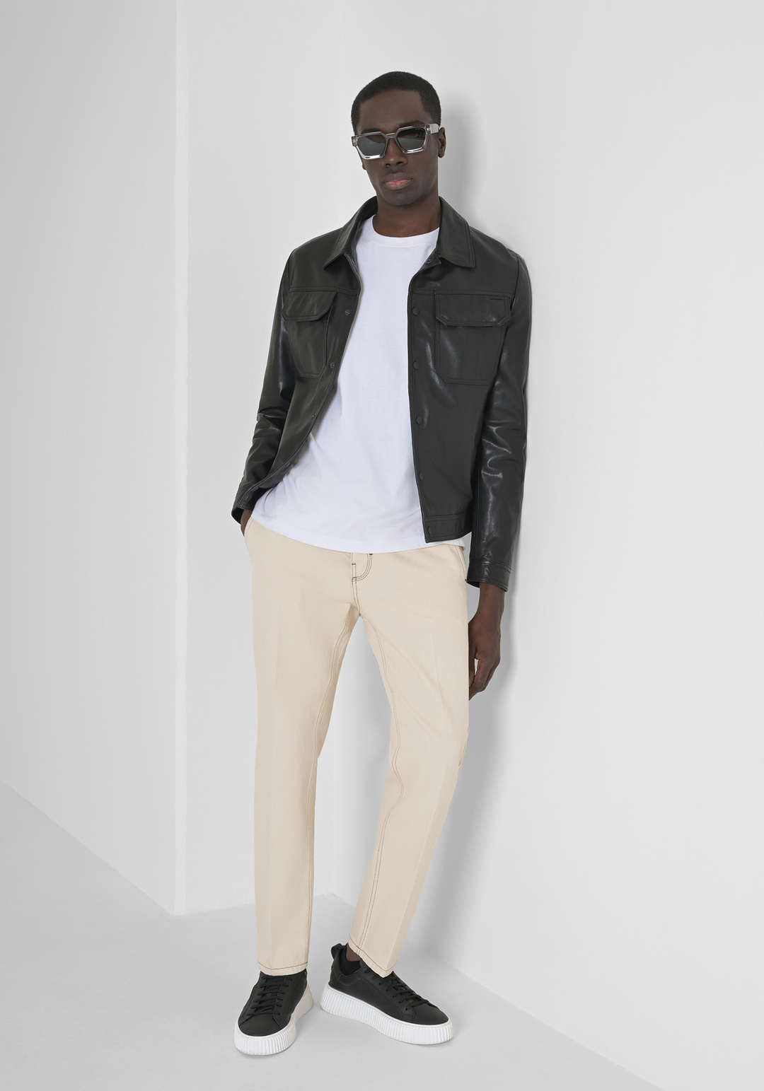 LOOK 16