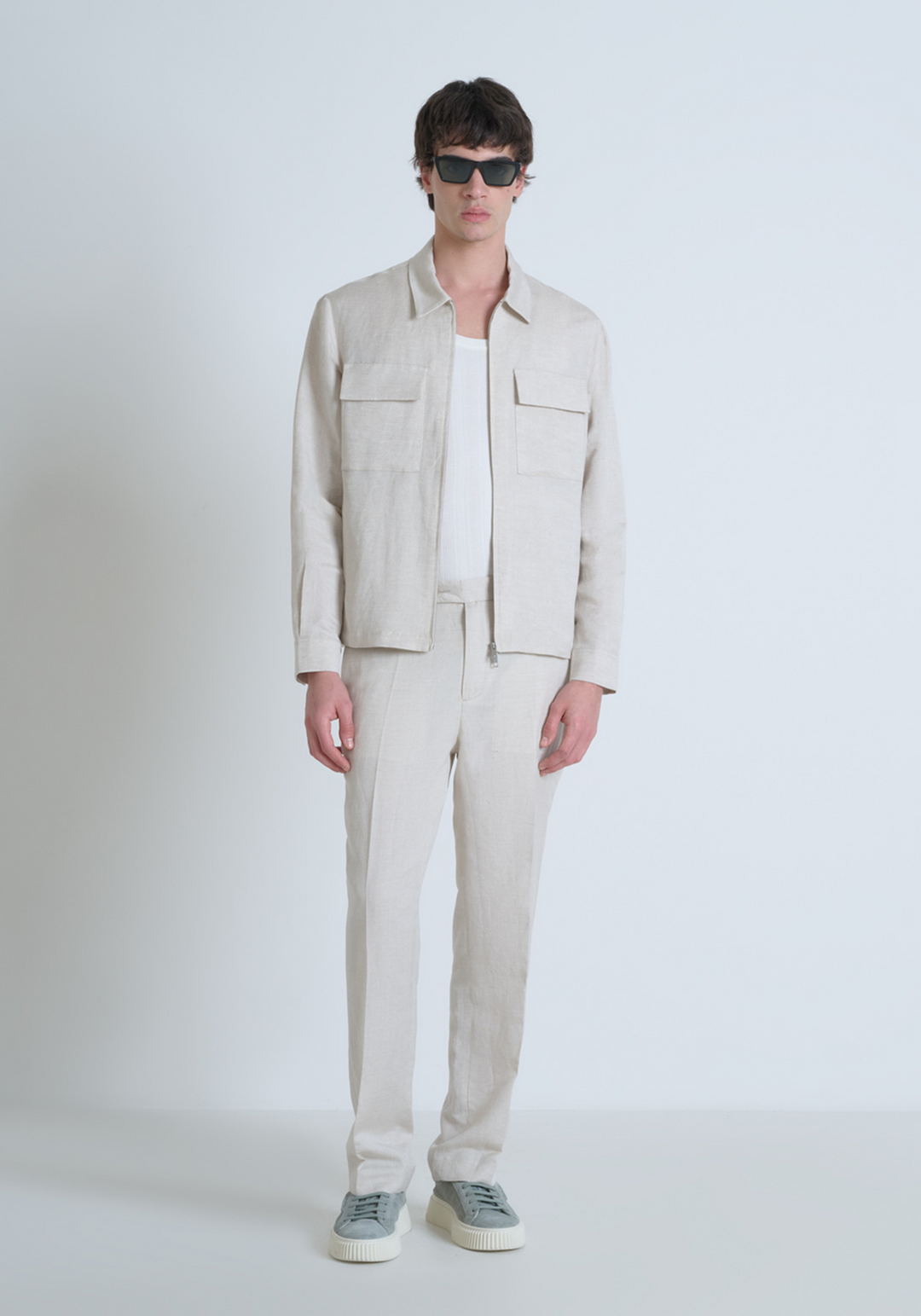 LOOK 24