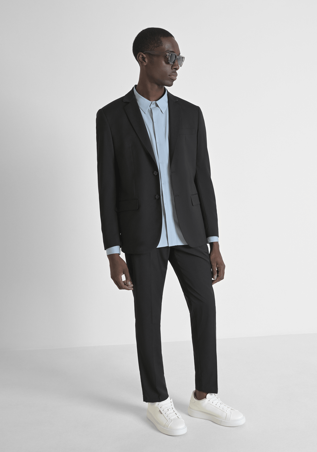 Look moderno para hombre