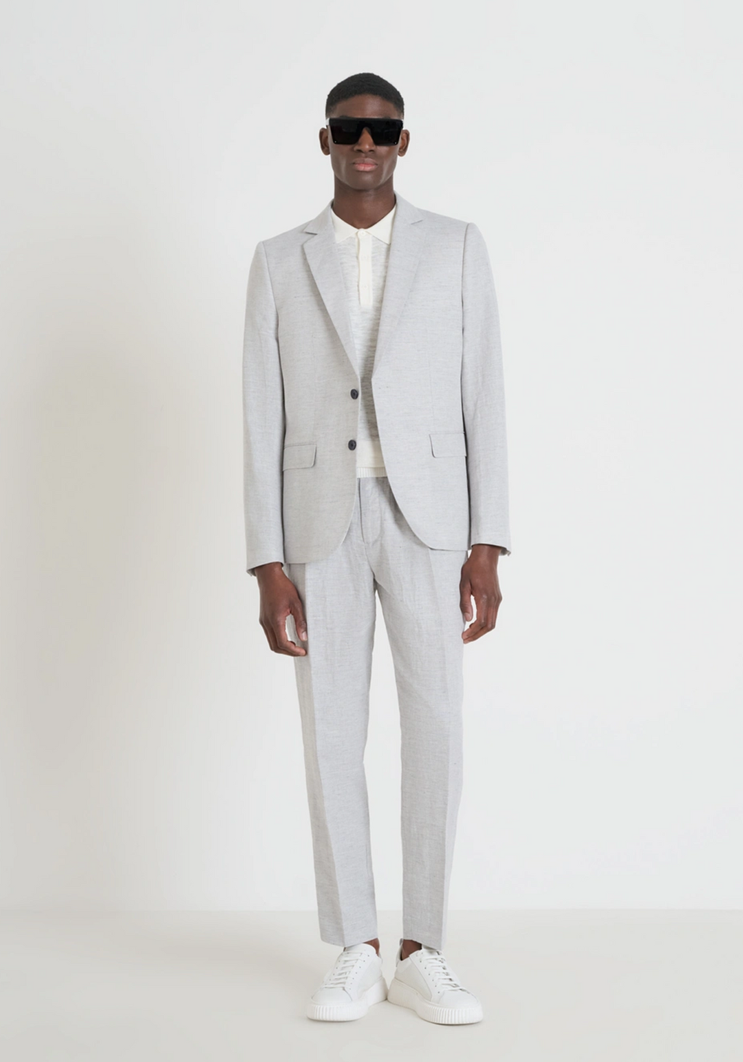 LOOK 8