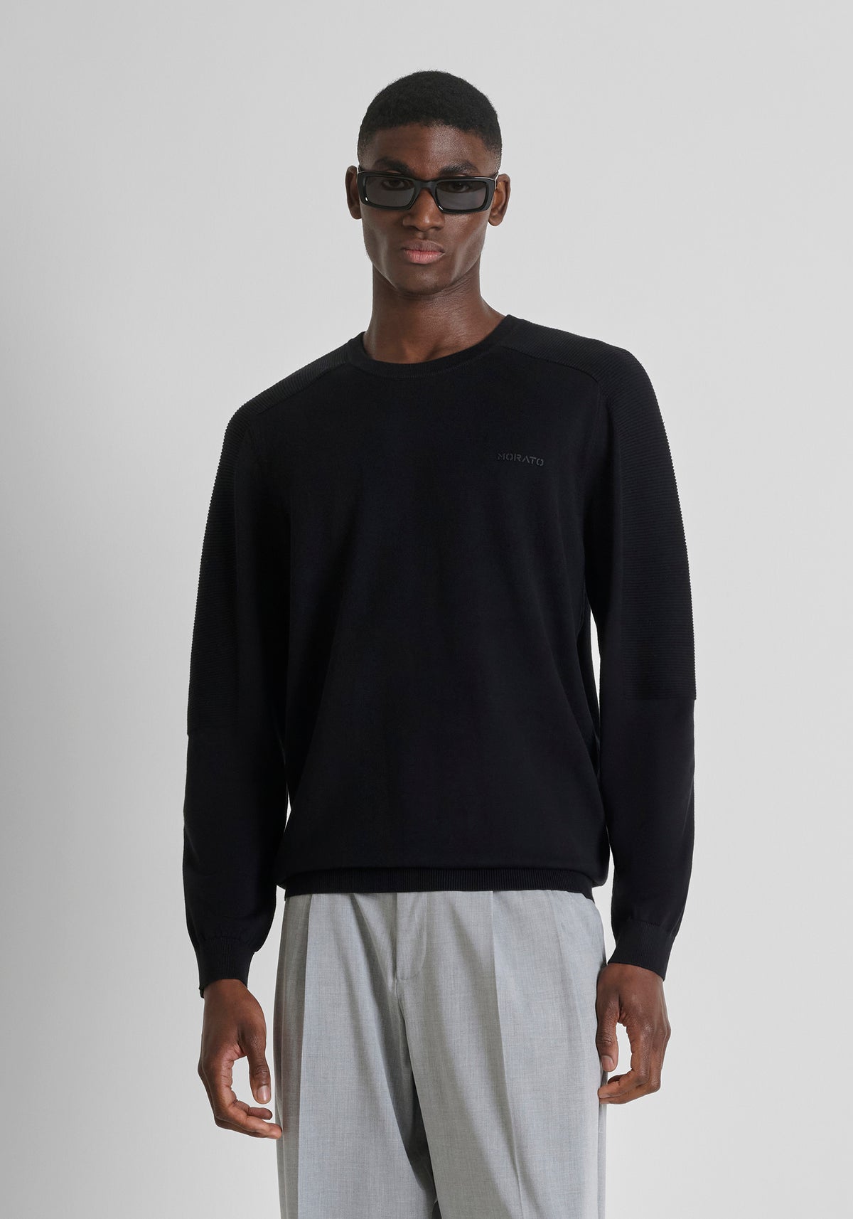 SUETERS ANTONY MORATO HOMBRE NEGRO MMSW01582-YA100071