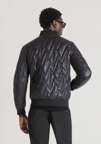 Abrigo Regular Fit En Nylon Shio