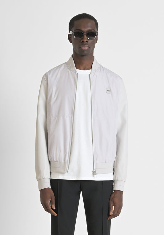 Coat Regular Fit In Techno Fab