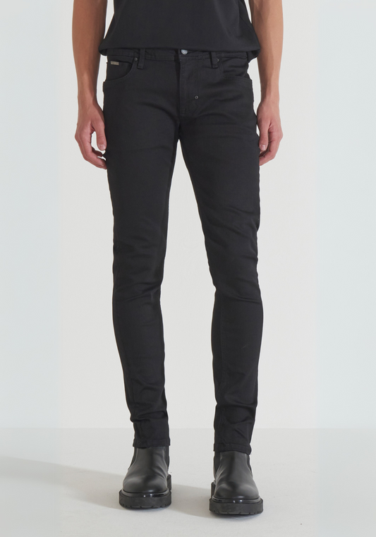 Jeans Ozzy Tapered Fit In Icon