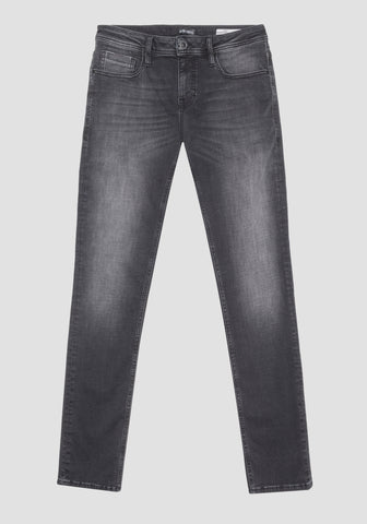 JEANS OZZY TAPERED FIT IN POWER