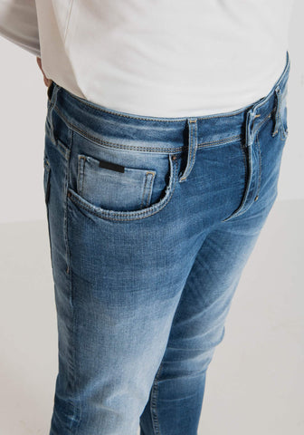 Jeans Ozzy Tapered Fit In Street