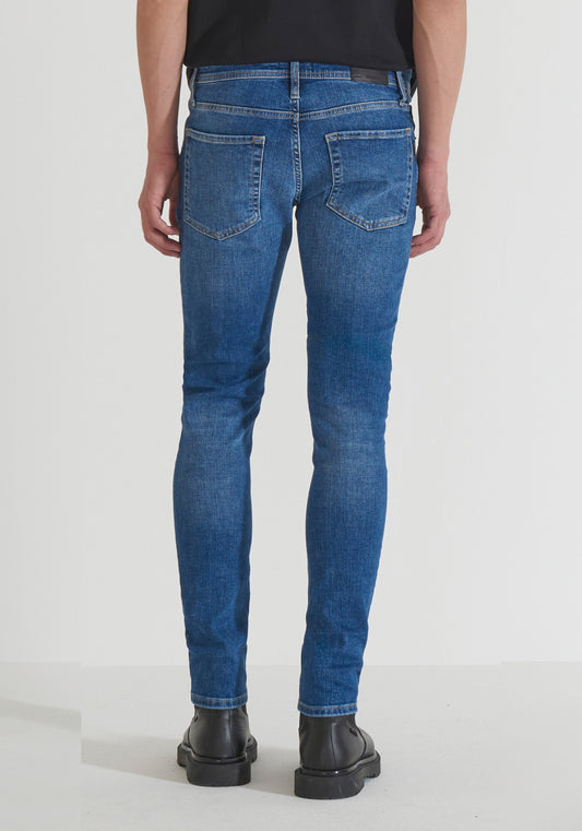 Jeans Ozzy Tapered Fit In Icon