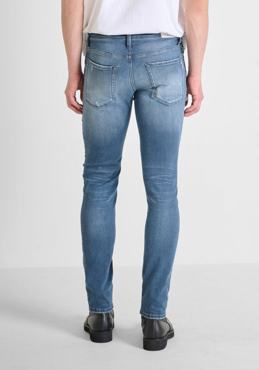 Jeans Ozzy Tapered Fit In Stre