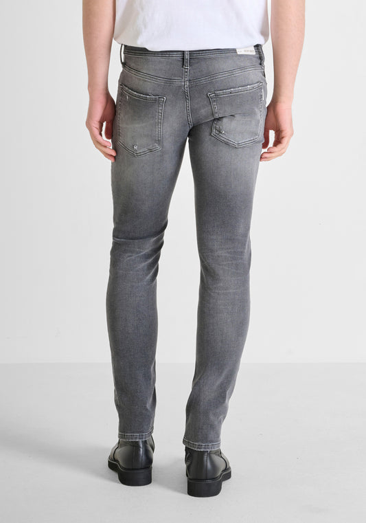 Jeans Ozzy Tapered Fit In Stre