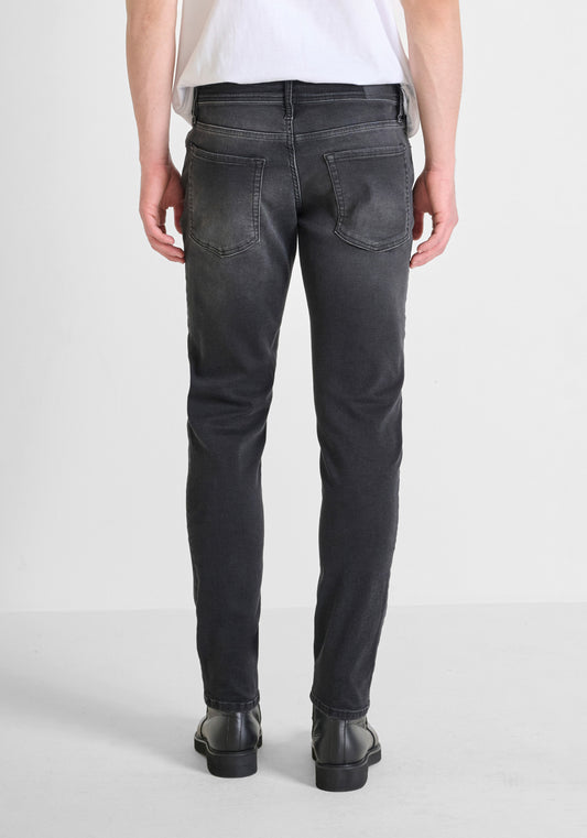 Jeans Ozzy Tapered Fit In Coat