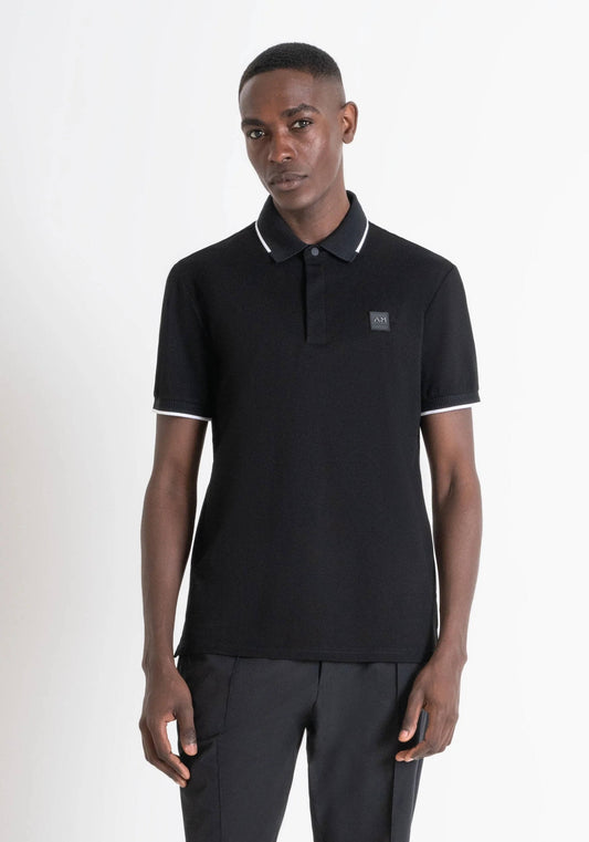 Camiseta tipo polo negra con logo para hombre