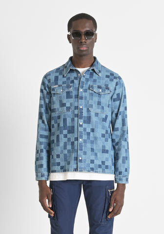 Chaqueta slim fit en denim azul claro