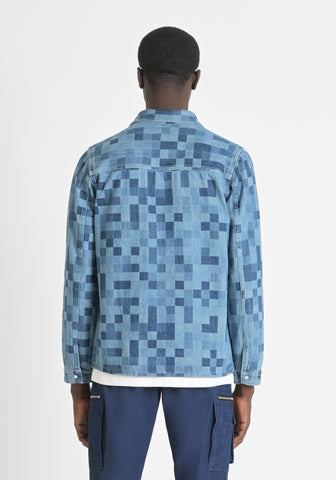 Chaqueta slim fit en denim azul claro