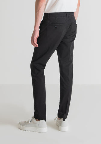 Pantalón Bryan Skinny Fit